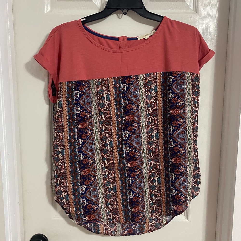Multicolor Rewind XL women’s blouse.